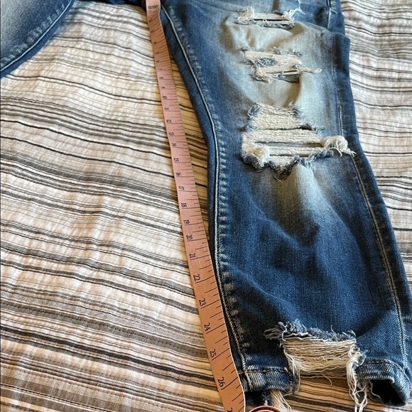 KanCan Signature Denim Jeans - Picture 6 of 8